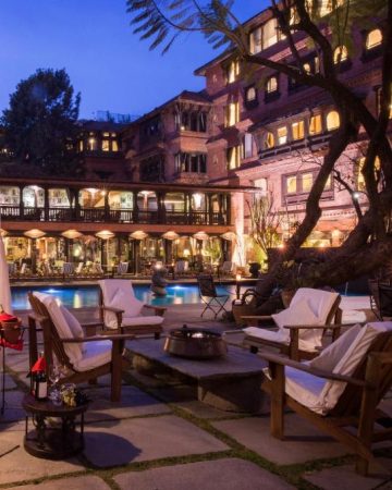  Hotel Booking